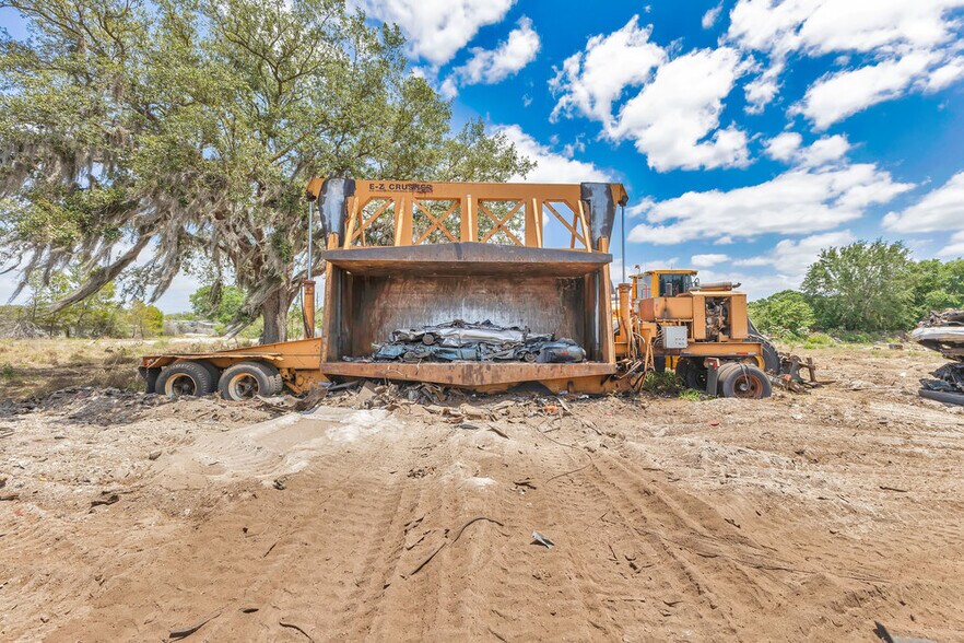 More Photos Of 205 Bomber Rd, Winter Haven Land For Lease