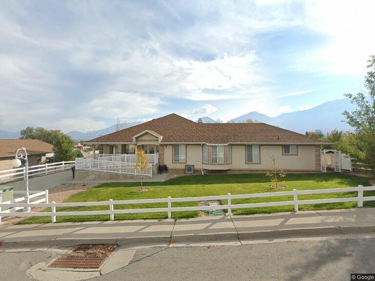 Primary Photo Of 153 S 900 E, Payson Assisted Living For Lease