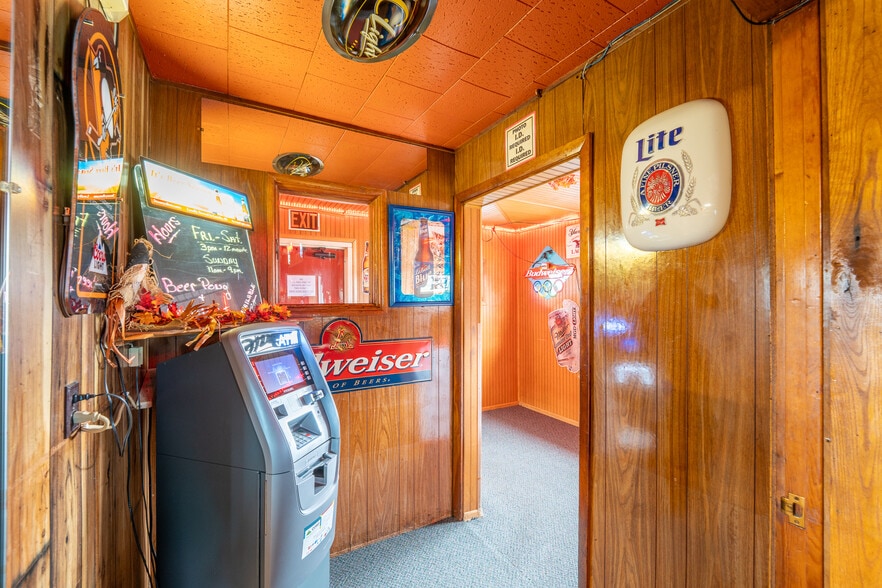 More Photos Of 608 N Chestnut St, Derry Restaurant For Sale