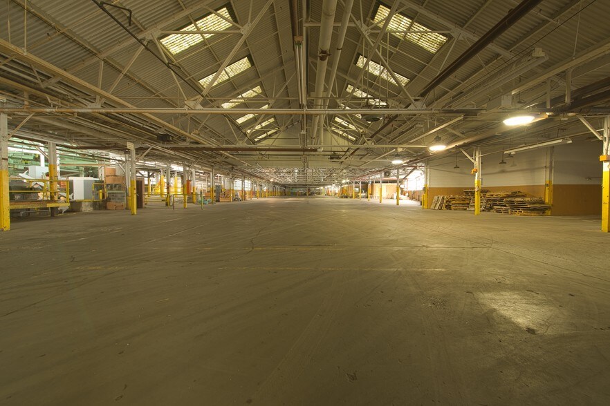 More Photos Of 2000 Axemann Rd, Bellefonte Warehouse For Lease