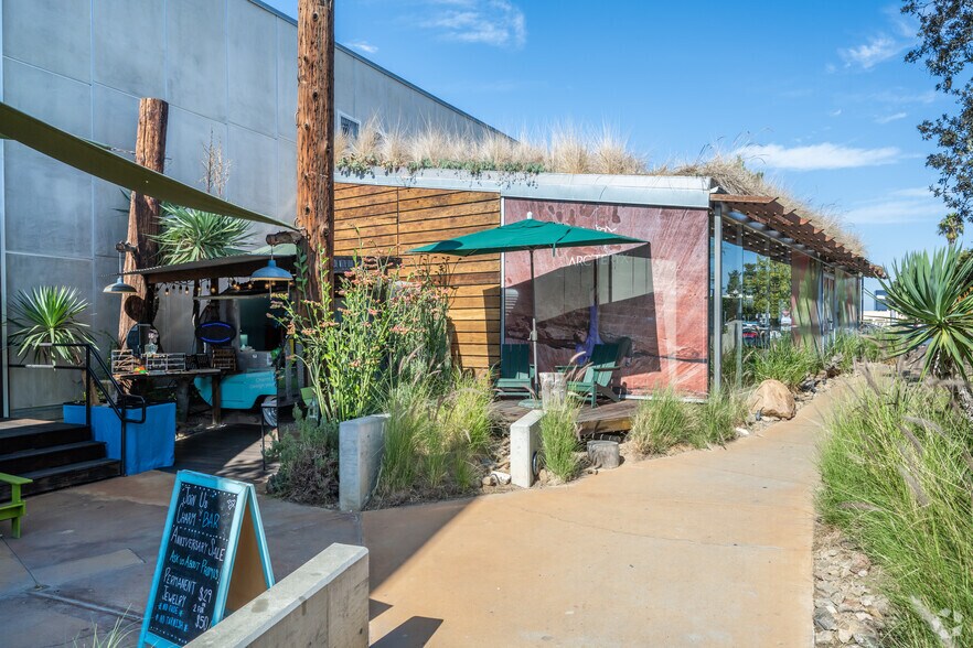 More Photos Of 2937 Bristol St, Costa Mesa Unknown For Lease