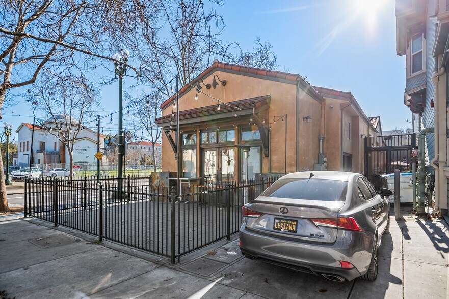 More Photos Of 27 Devine St, San Jose Storefront Retail Office For Sale