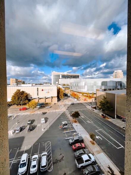 More Photos Of 455 Capitol Mall, Sacramento Office For Lease