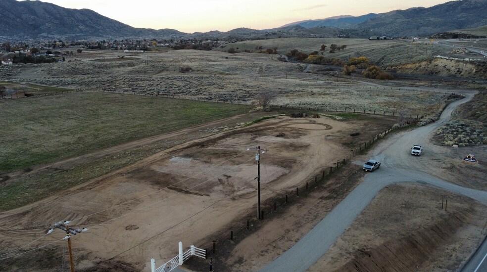 More Photos Of 21501 Tucker Rd, Tehachapi Land For Sale