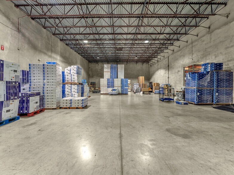 More Photos Of 10855 NW 27th St, Doral Warehouse For Lease