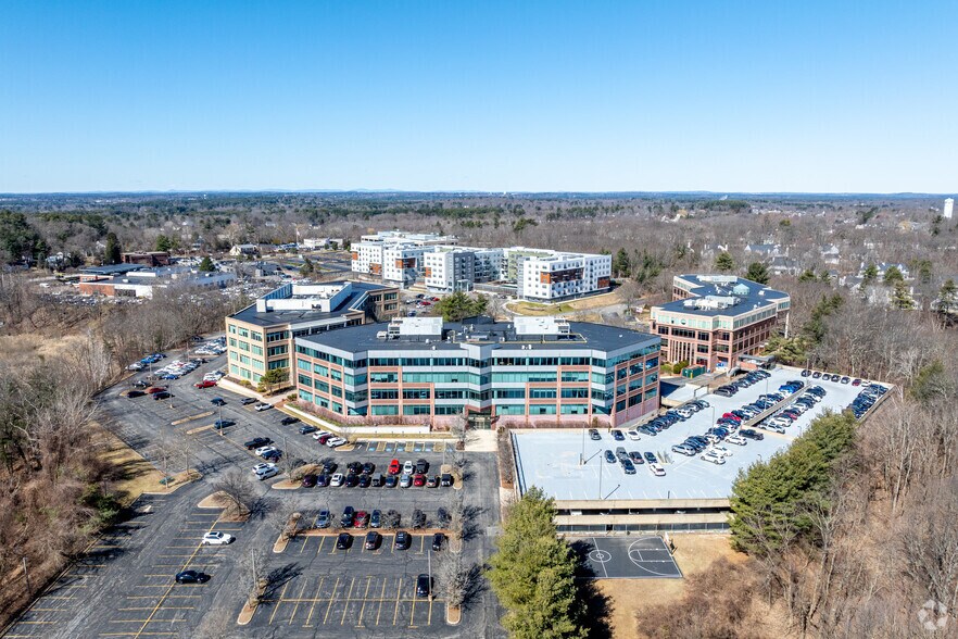 More Photos Of 35 Corporate Dr, Burlington Office For Lease