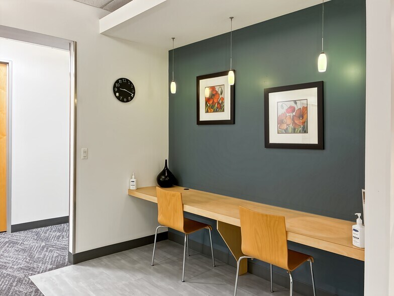More Photos Of 101 W Big Beaver Rd, Troy Coworking Space