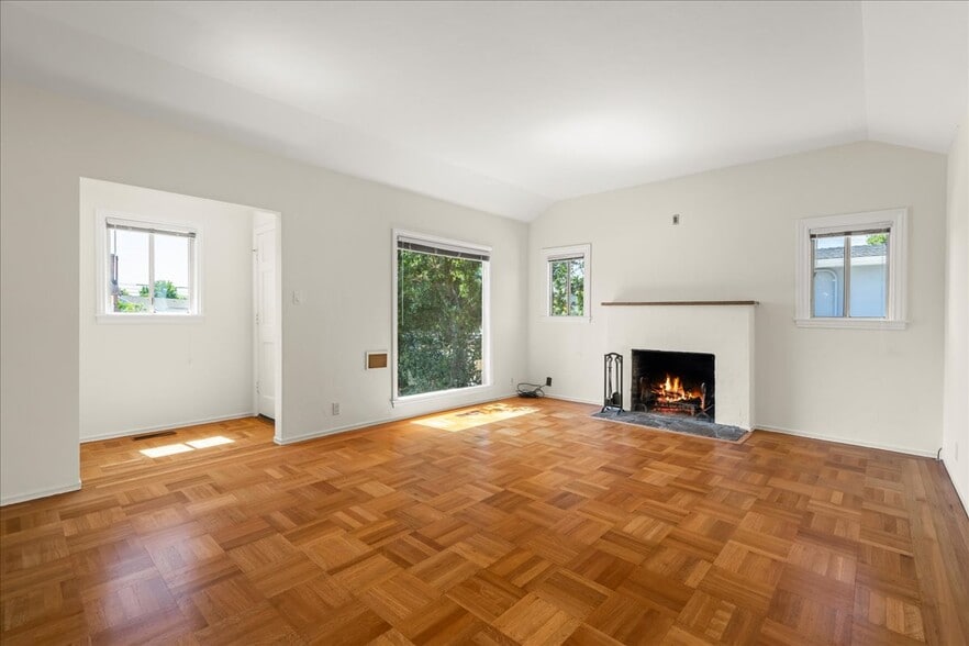 More Photos Of 1015 10th Ave, San Mateo Multifamily For Sale