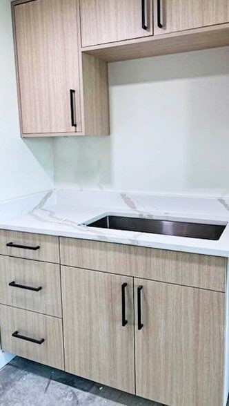 More Photos Of 17 W 7th St, Tulsa Apartments For Lease