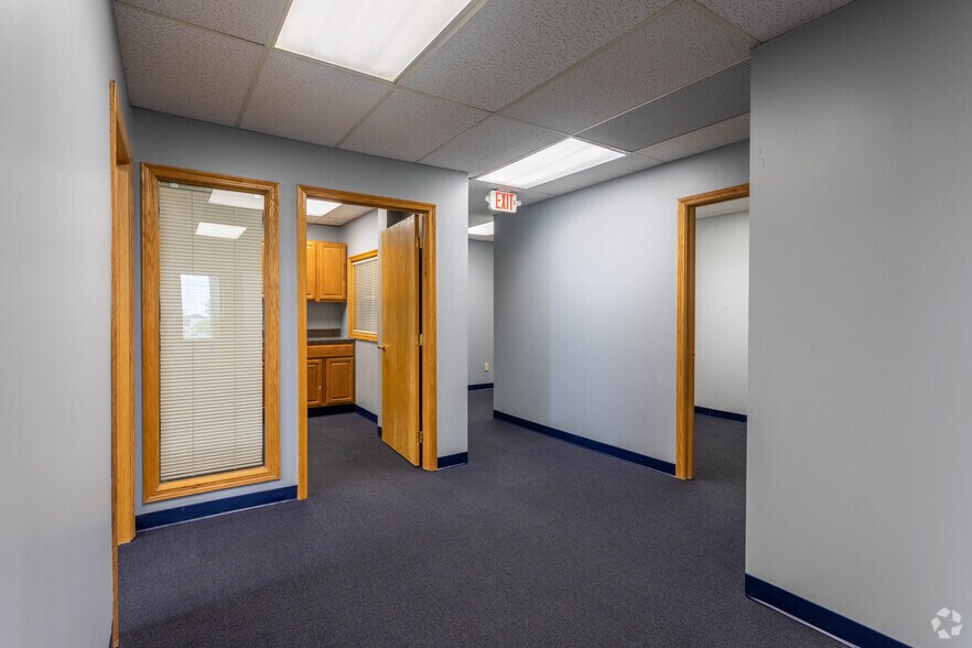 More Photos Of 6161 Busch Blvd, Columbus Office For Lease