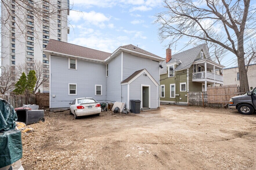 More Photos Of 2524 Portland Ave, Minneapolis Apartments For Sale