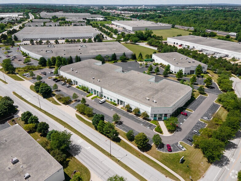 More Photos Of 2580 Diehl Rd, Aurora Warehouse For Lease