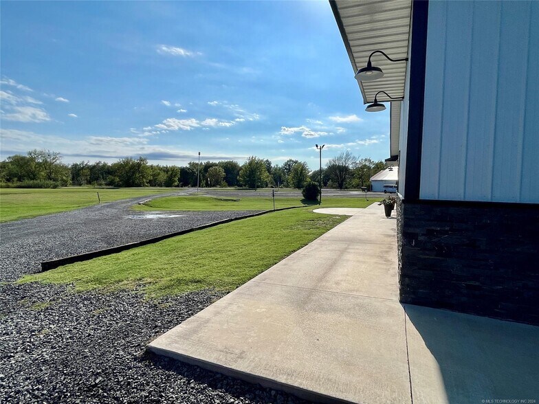 More Photos Of 2710 S Cherokee Dr, Muskogee Religious Facility For Sale