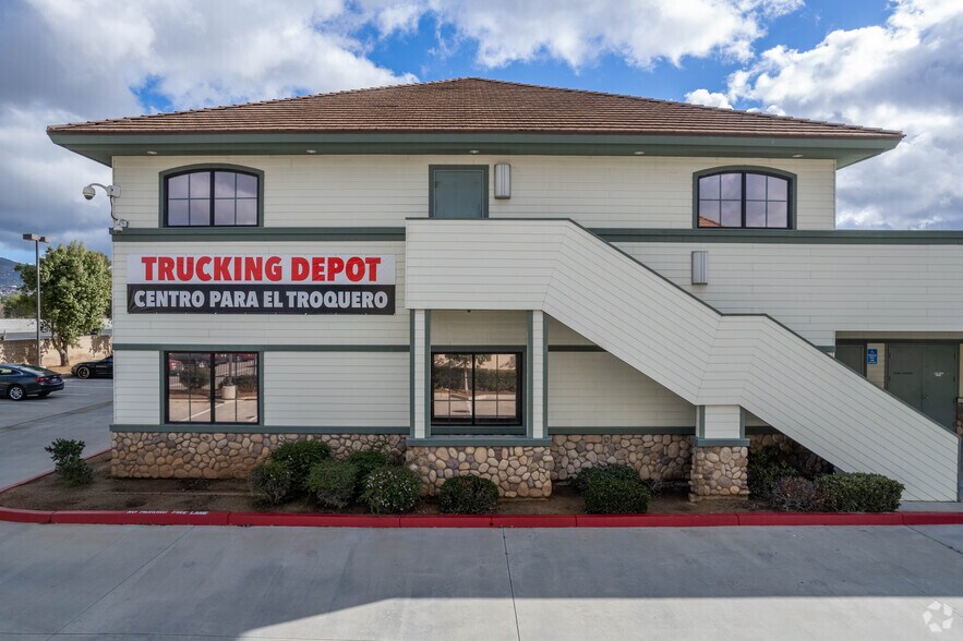 More Photos Of 23328 Olive Wood Plaza Dr, Moreno Valley Office For Lease
