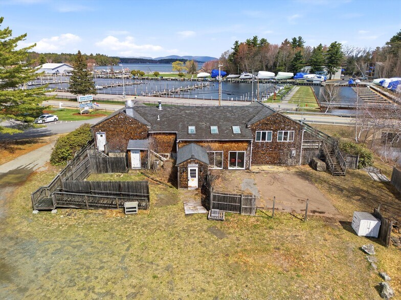 More Photos Of 40 Weirs Rd, Gilford Restaurant For Sale