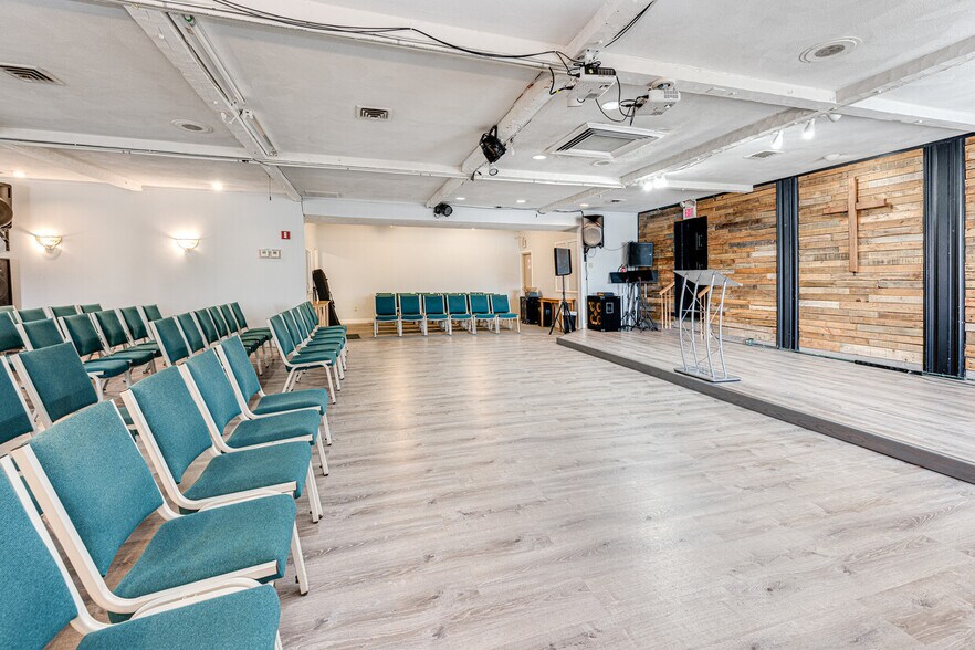 More Photos Of 464 Silver Spring St, Providence Religious Facility For Sale