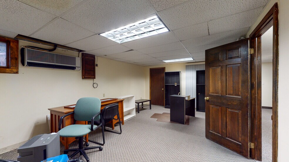 More Photos Of 6 Way Rd, Middlefield Office For Lease