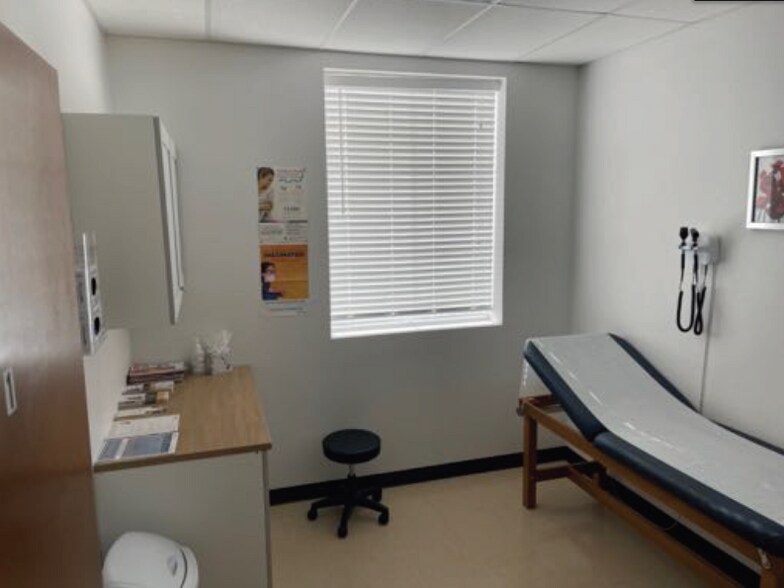 More Photos Of 4217 Marsh Ridge Rd, Carrollton Medical For Lease