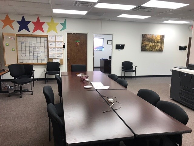 More Photos Of 2437-2443 S Prairie Ave, Pueblo Office For Sale