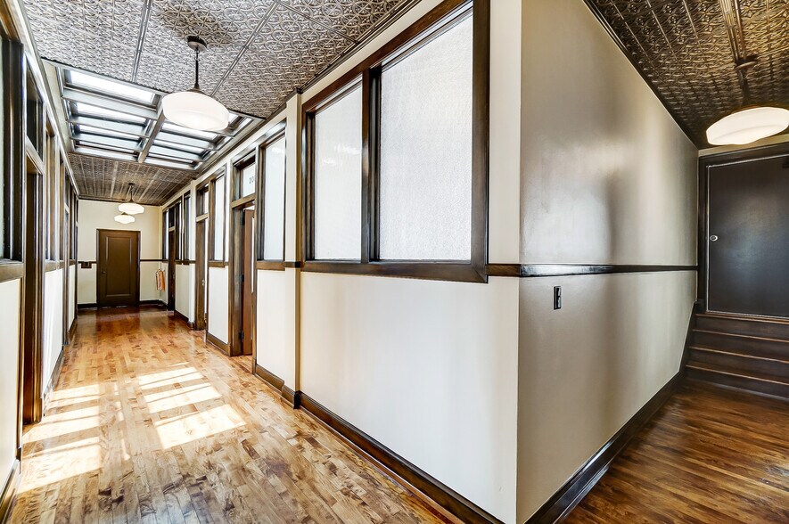 More Photos Of 9-11 N 3rd St, Newark Office For Lease