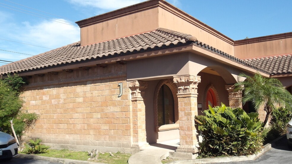 More Photos Of 1906 E Tyler Ave, Harlingen Loft Creative Space For Sale