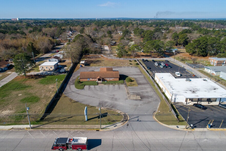 More Photos Of 219 N Main St, Spring Lake Bank For Sale