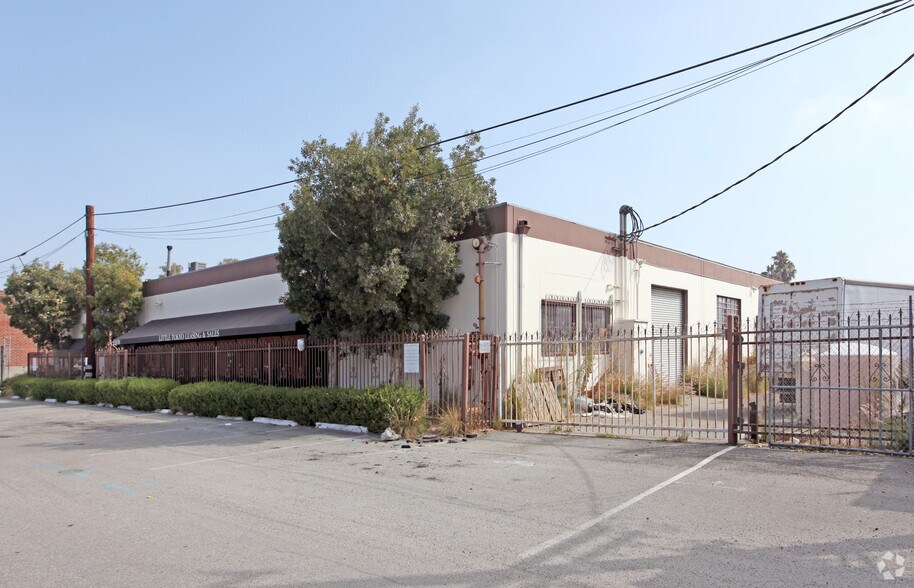 More Photos Of 12838 Weber Way, Hawthorne Manufacturing For Sale