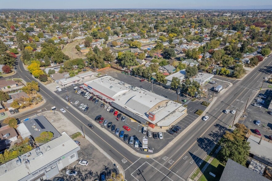 More Photos Of 3314-3406 Delaware Ave, Stockton Storefront For Sale
