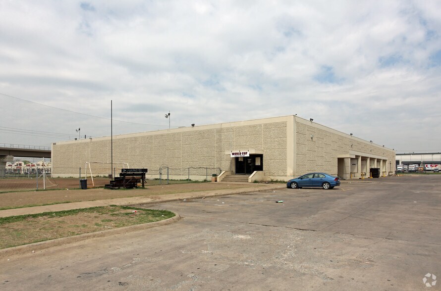 More Photos Of 2600 Northaven Rd, Dallas Industrial For Sale