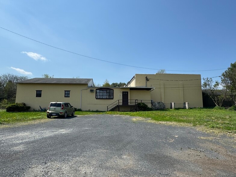 More Photos Of 116 Costa Rd, Highland Manufacturing For Sale