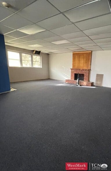 More Photos Of 701 E Queens St, Lubbock Schools For Sale