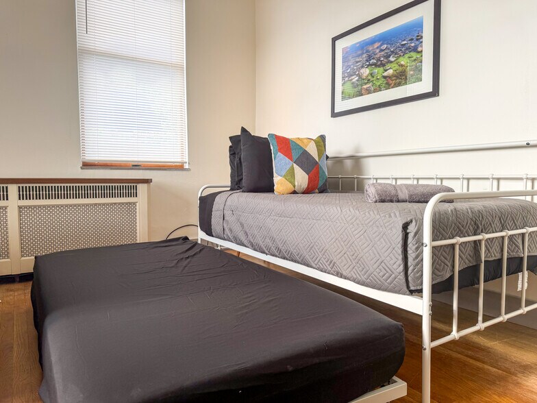 More Photos Of 105 S 5th St, Duquesne Specialty For Sale