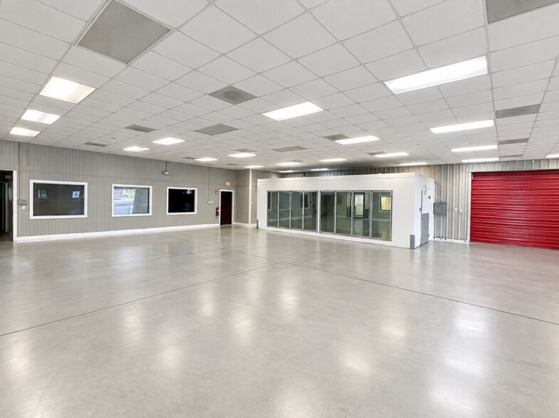 More Photos Of 2501 E President St, Savannah Food Processing For Lease