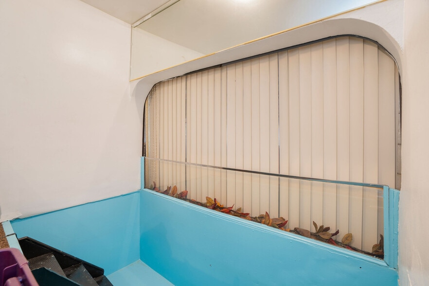 More Photos Of 8461 S San Pedro St, Los Angeles Religious Facility For Sale