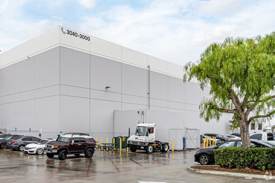 More Photos Of 3000-3090 E Washington Blvd, Los Angeles Refrigeration Cold Storage For Lease