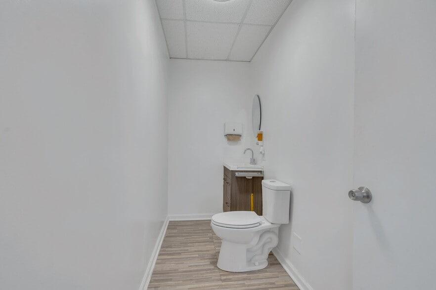 More Photos Of 1012 E Gwinnett St, Savannah Office For Lease