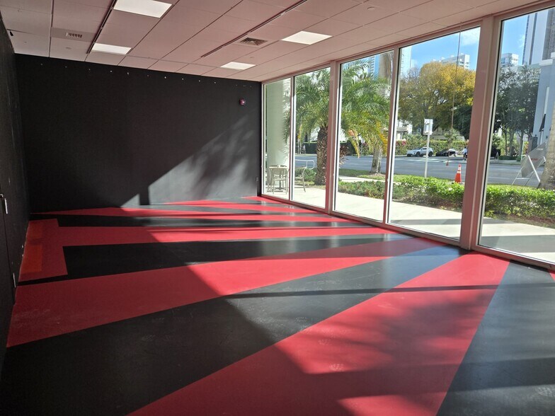 More Photos Of 2200 Biscayne Blvd, Miami Loft Creative Space For Lease