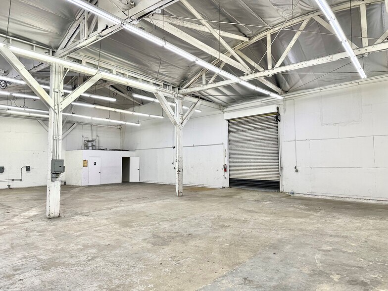 More Photos Of 2611 Nevin ave, Los Angeles Warehouse For Sale