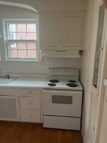 More Photos Of 1836 Wakefield Rd SW, Roanoke Apartments For Sale