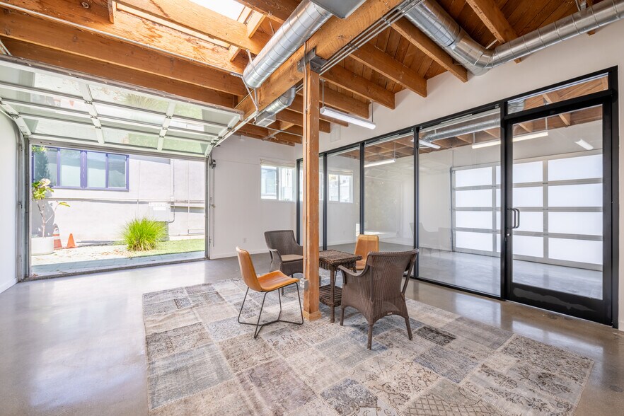 More Photos Of 2842-2912 Colorado Ave, Santa Monica Flex For Lease
