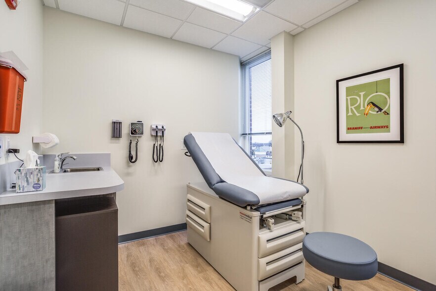 More Photos Of 3541-3543 W Braddock Rd, Alexandria Medical For Lease