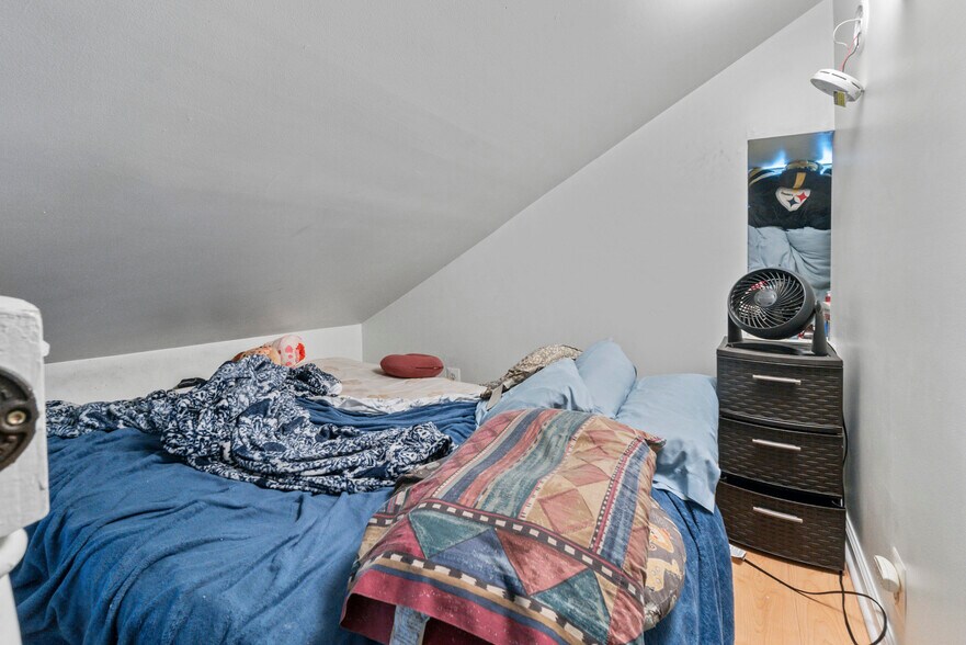 More Photos Of 885 W Lombard St, Baltimore Apartments For Sale