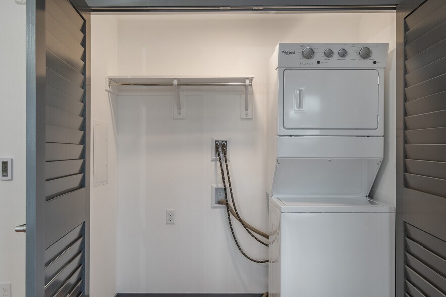 More Photos Of 1505 SW 107th St, Seattle Apartments For Lease