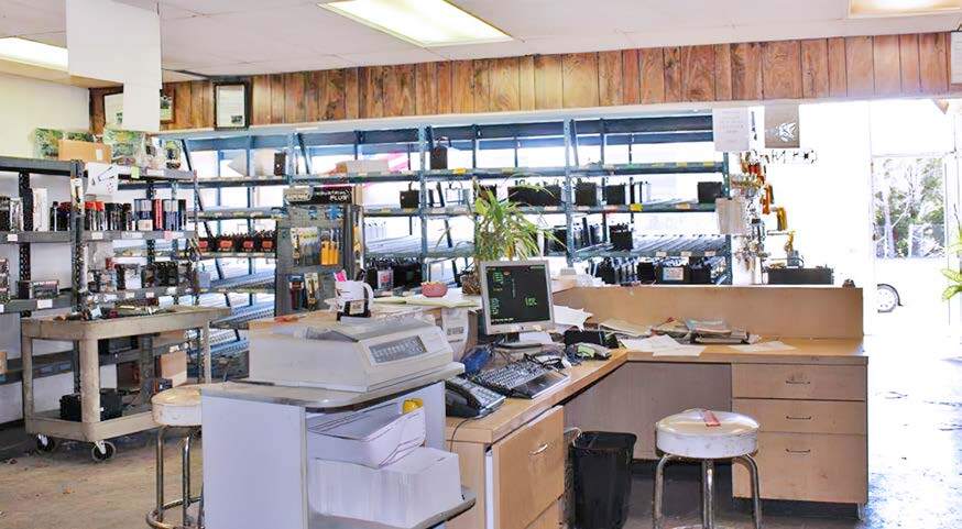 More Photos Of 1139 Airport Blvd, South San Francisco Service For Sale