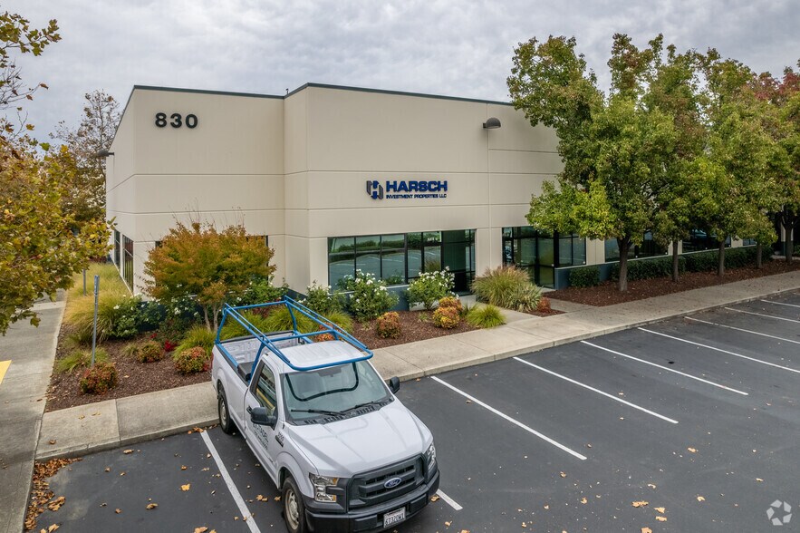 More Photos Of 830 Riverside Pky, West Sacramento Light Distribution For Lease