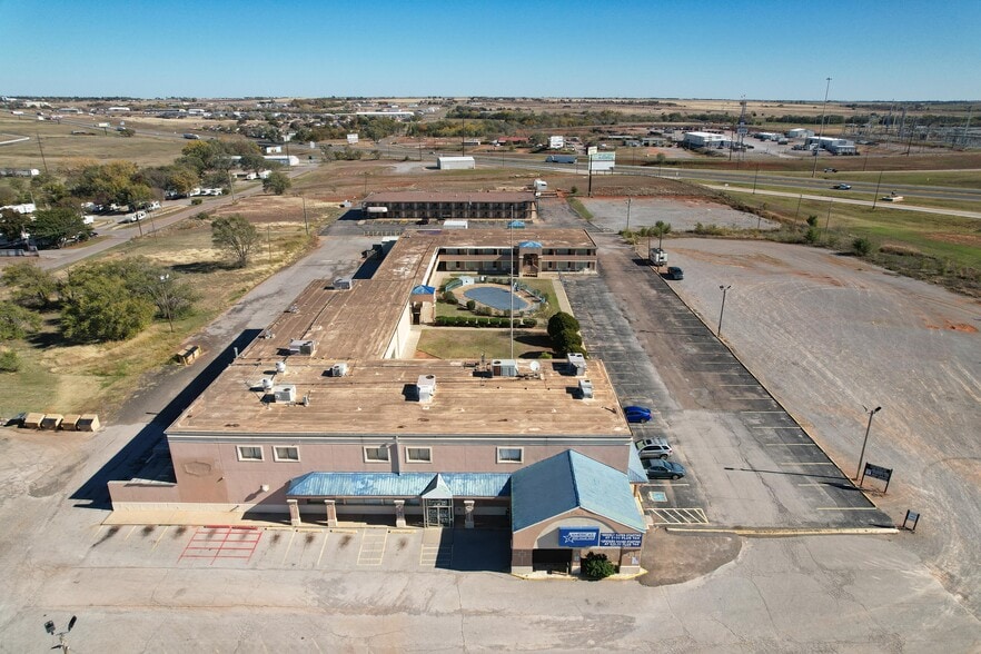 More Photos Of 2500 S Main St, Elk City Hotel For Sale