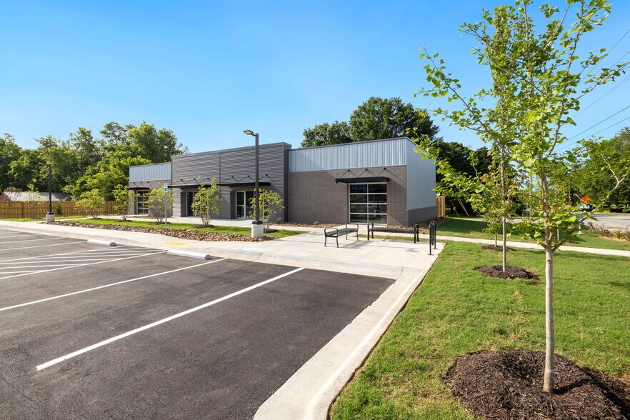 More Photos Of 307 N 48th St, Springdale Storefront Retail Office For Lease