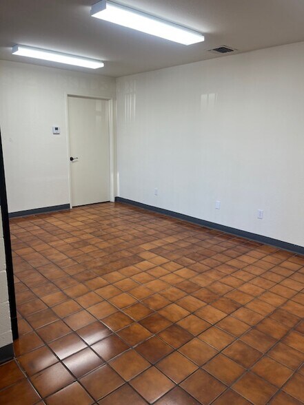 More Photos Of 2220 Lee Ave, South El Monte Warehouse For Lease