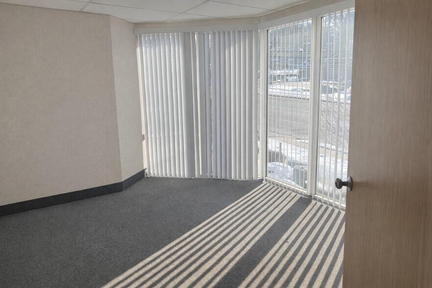 More Photos Of 745 Northfield Ave, West Orange Medical For Lease