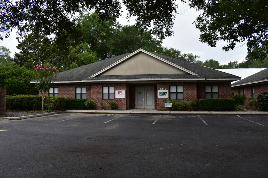 Primary Photo Of 2210 NW 40th Ter, Gainesville Medical For Sale